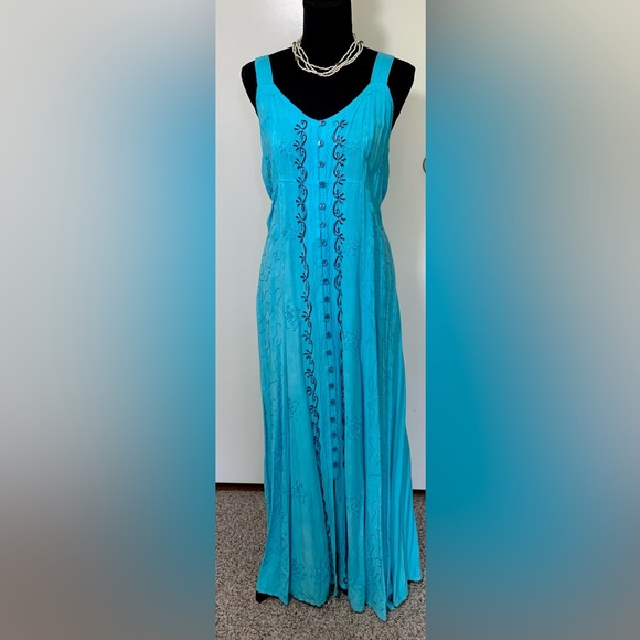 Designs Dresses & Skirts - Vintage Boho Maxi Festival Dress